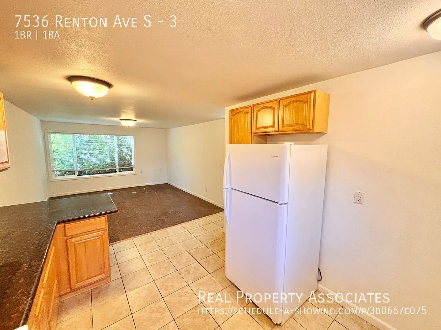 Spacious 1-Bedroom, 1-Bathroom Apartment in Rainier Valley! — Photo 3