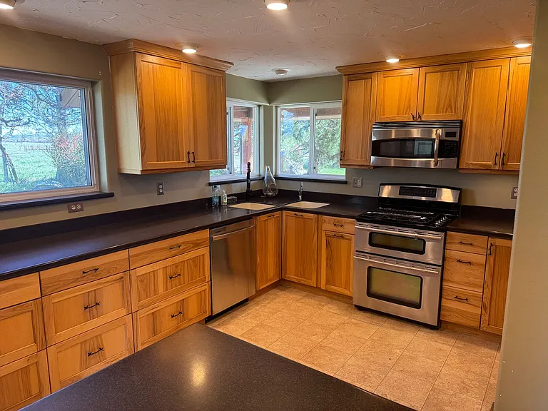 225 Mission View Dr — Photo 20