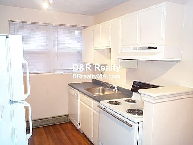 2nd image of 408 Highland Ave #33