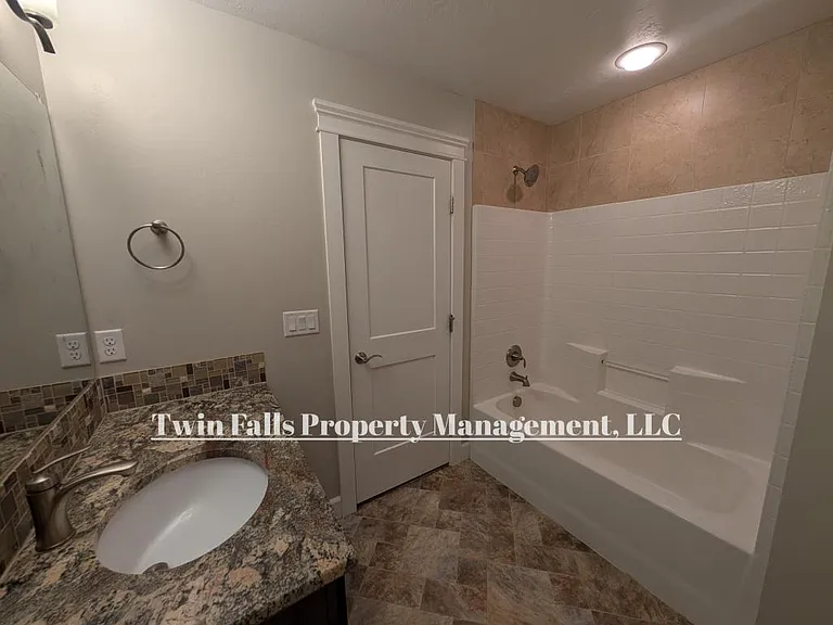 768 Sun Peak Way — Photo 43