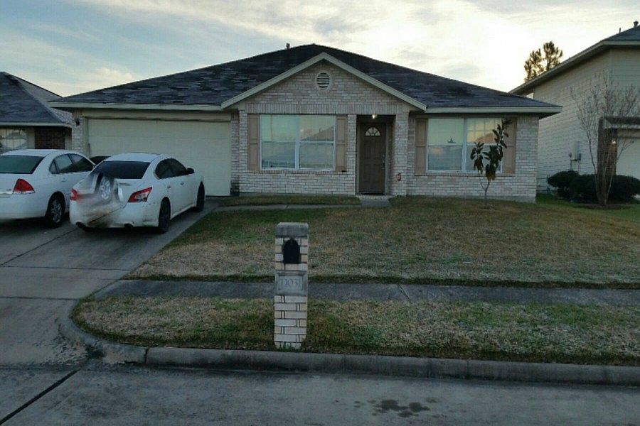 1st image of 11031 Bradford Way Dr