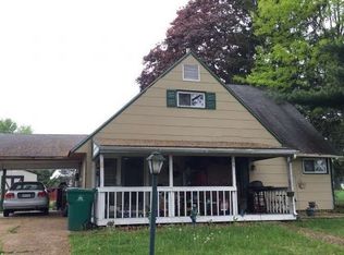 45 Rolling Ln, Levittown, PA 19055
