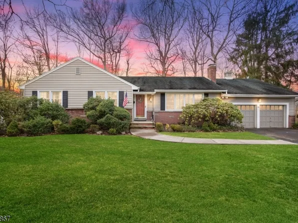 20 Ashwood Rd, New Providence Boro, NJ 07974