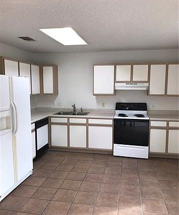 5th image of 2411 Byfield Dr