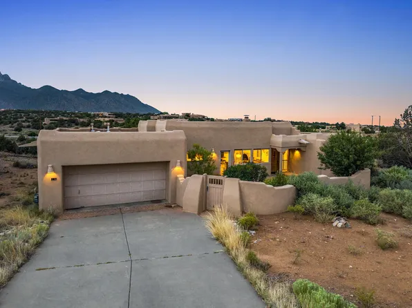 16 Placitas Trails Rd, Placitas, NM 87043