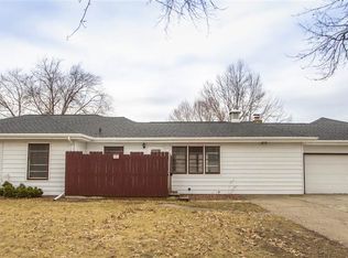 101 Hawthorne Ave, Waterloo, IA 50702
