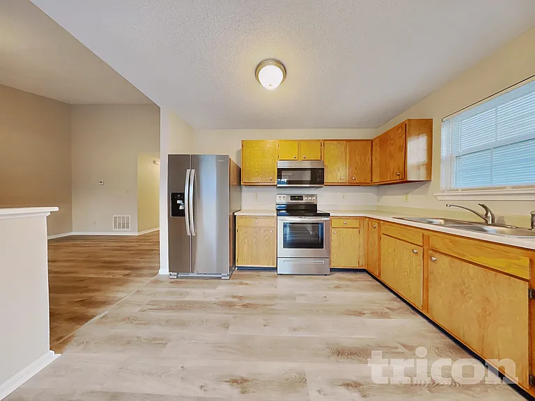 7114 Harness Lakes Dr — Photo 4