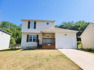 1021 Courtney Ln, Harrison, AR 72601