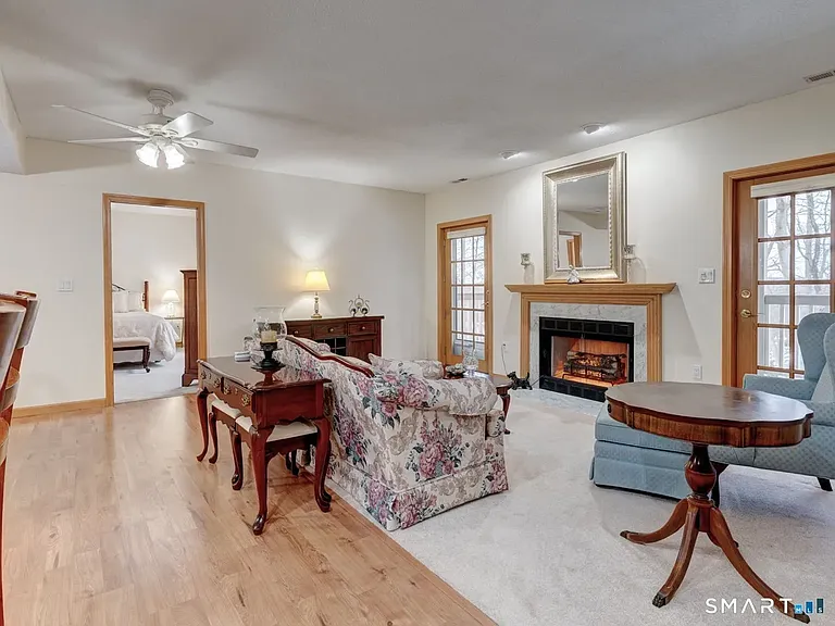 33 Langdon Ct #D104 — Photo 18