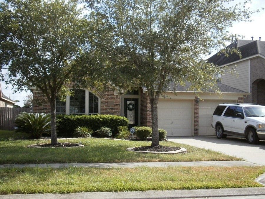 1st image of 2718 Facet Creek Dr
