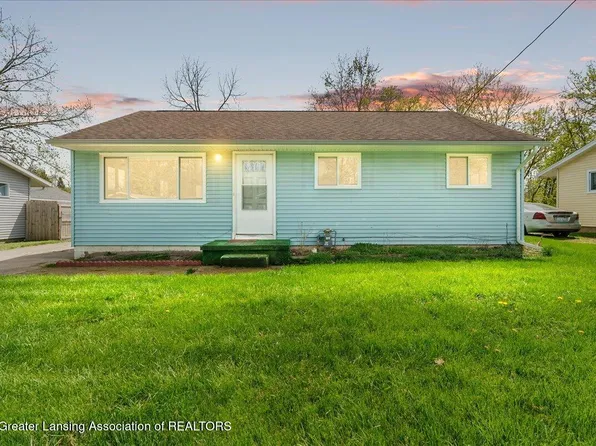 2119 Ferrol St, Lansing, MI 48910