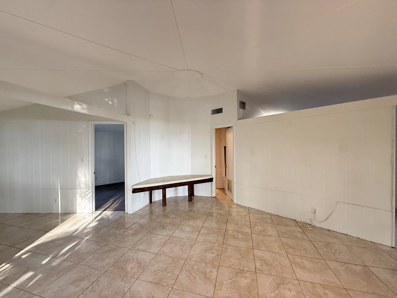6410 San Jose Boulevard West - 1 — Photo 2