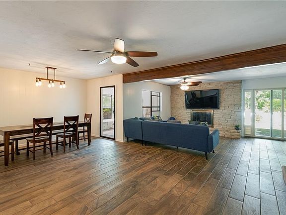 5th image of 8517 Parkfield Dr