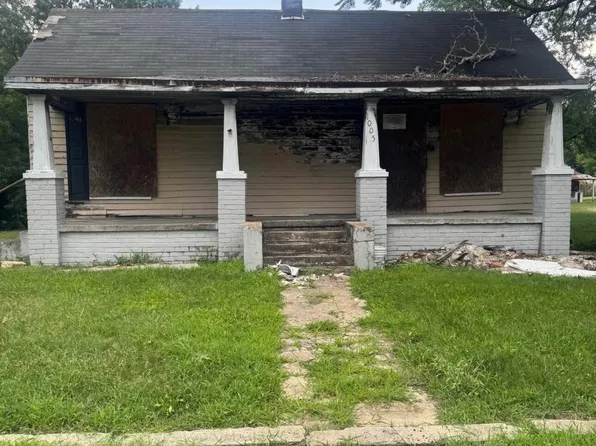 1005 Harriett Street, Henderson, NC 27536
