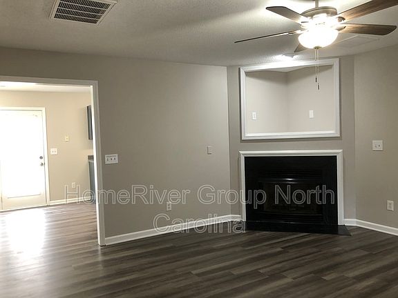 4th image of 4011 Summitview Dr