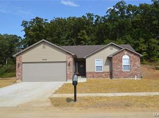 5621 Hawks Landing Dr, Hillsboro, MO 63050