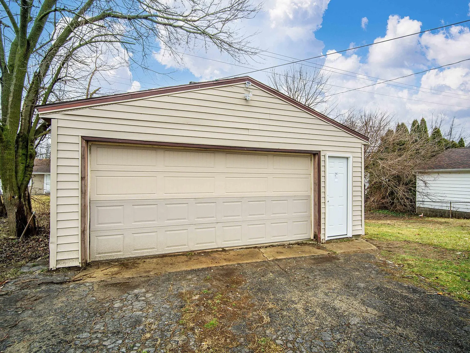 3 bed, 1248 sqft, $1,350 — Photo 4