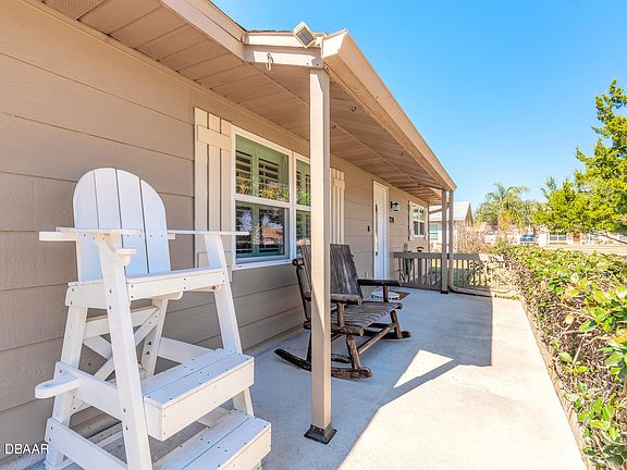 5th image of 220 Leisure Cir