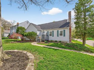 205 W Henderson Rd, Columbus, OH 43214