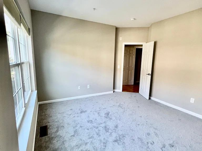 17 Riverview Ct #17 — Photo 7