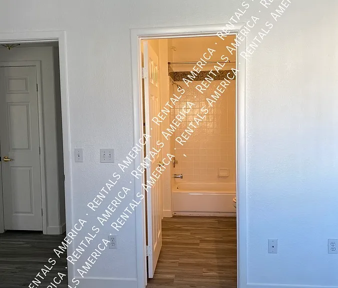 401 Amber Pine St #208 — Photo 6