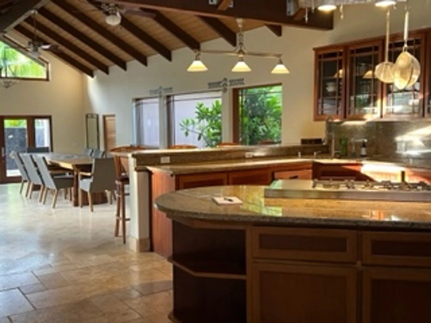 Private Home in Kahiliwai Ridge — Photo 4