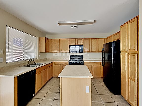 3rd image of 2132 W Burgess Ln