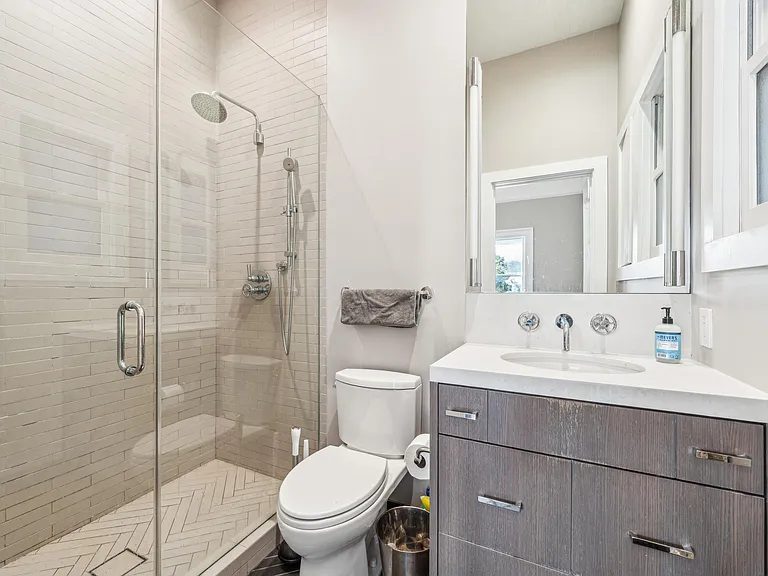 1108 Page St — Photo 17