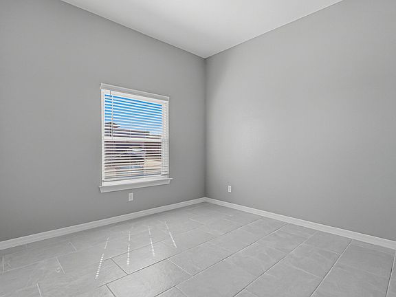 4th image of 941 Gulf Streams Ave