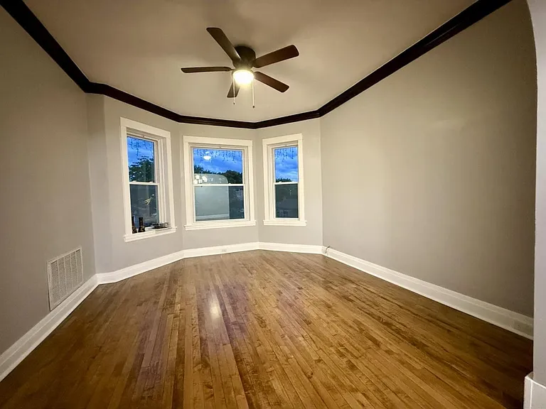 5214 W Giddings St #2 — Photo 2