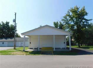 67 Rural St, Austin, IN 47102