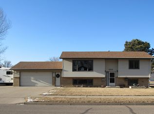 1302 Eastwood St, Bismarck, ND 58504