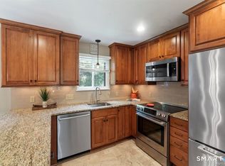 139 Heritage Vlg #B, Southbury, CT 06488