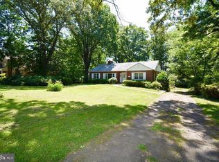 7313 Calvert St, Annandale, VA 22003