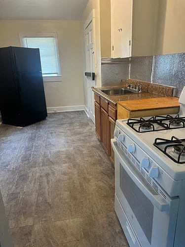 409 Moffett St #1 Photo 1