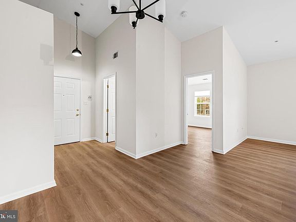 5th image of 8201 Blue Heron Dr APT 3A