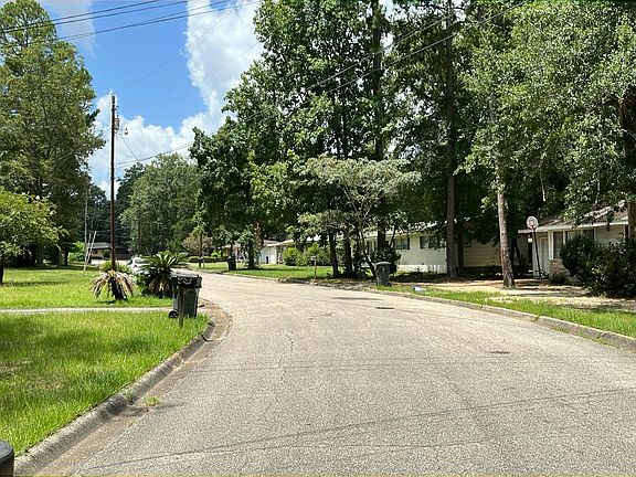4th image of 101 Condon Rd