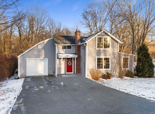 1406 Suffield St, Suffield, CT 06078