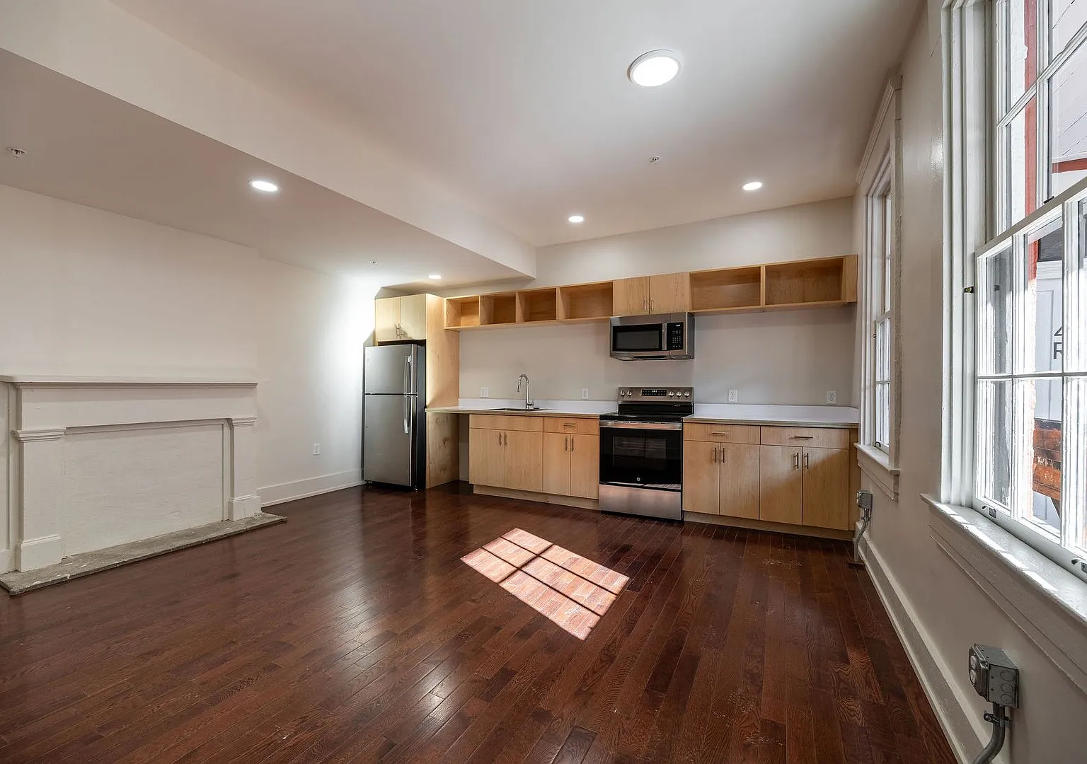 56 East McMicken Avenue — Photo 3