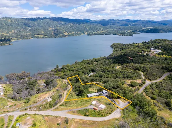 5791 Lake Ridge Rd, Ukiah, CA 95482