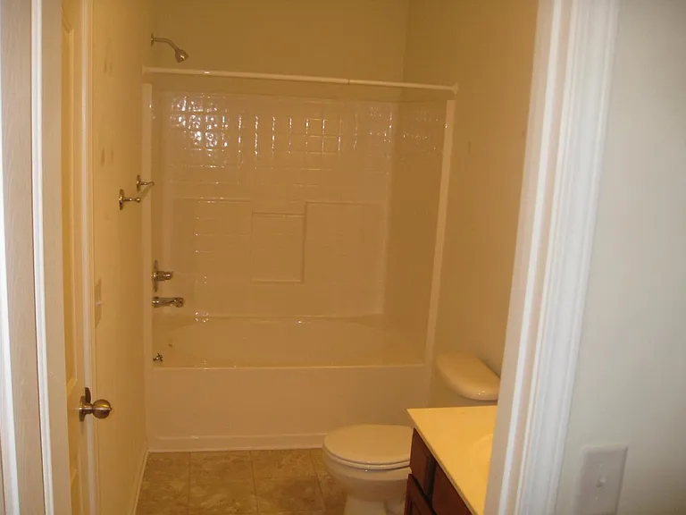 129 Dreville Dr — Photo 8