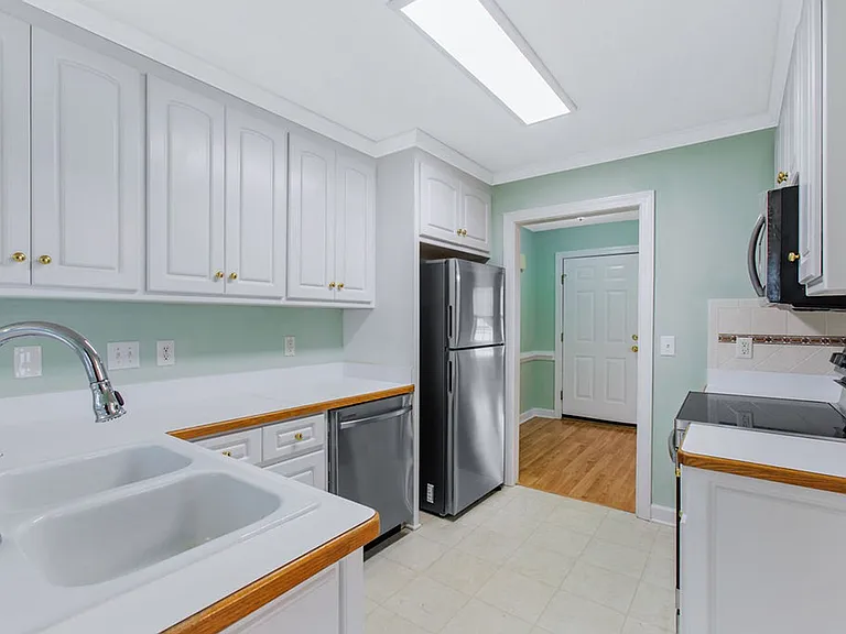 540 Hunter Way — Photo 9
