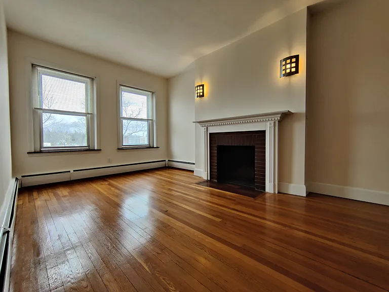 168 Winthrop Rd #2 — Photo 9