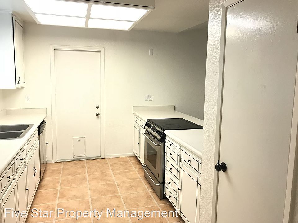 1st image of 1408 Karenell Ct