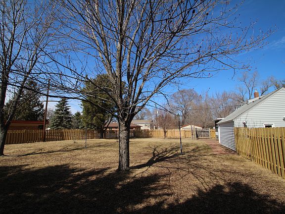 3rd image of 1601 10th Ave S