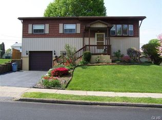 711 Faith Dr, Catasauqua, PA 18032