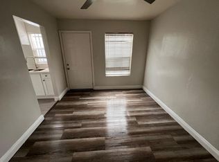 849 1/2 W 84th St, Los Angeles, CA 90044
