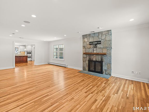 4th image of 96 Hobby Drive