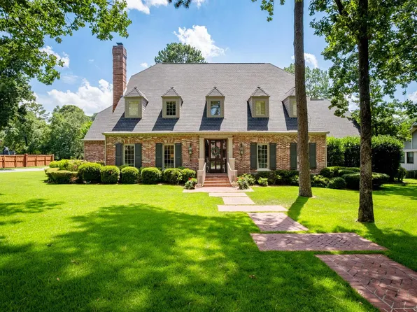 11 Bent Tree Dr, Little Rock, AR 72212