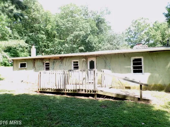 7809 Stump Run Rd, Fayetteville, PA 17222